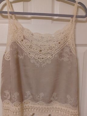 Lace-Trim Camisole Tank Top in Beige, Sz L. Cotton